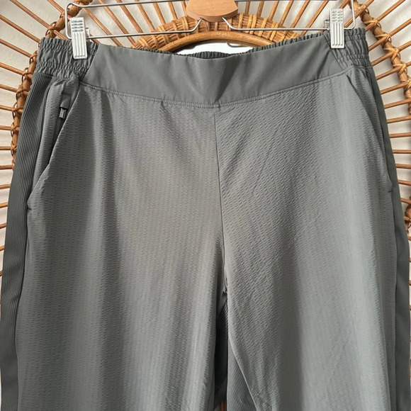 Athleta textured Brooklyn jogger green size 14 - Picture 3 of 9